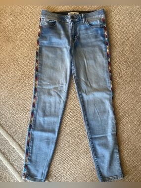 Knox Rose Light Blue Skinny Jeans with Geometric Side Trim